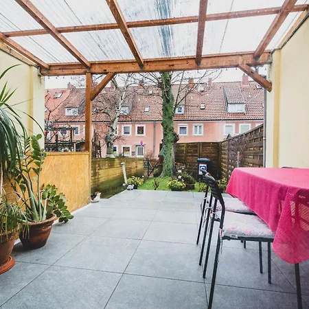 Haus Mit 4 Schlafzimmern, 2 Baeder Und Garten * Hannover